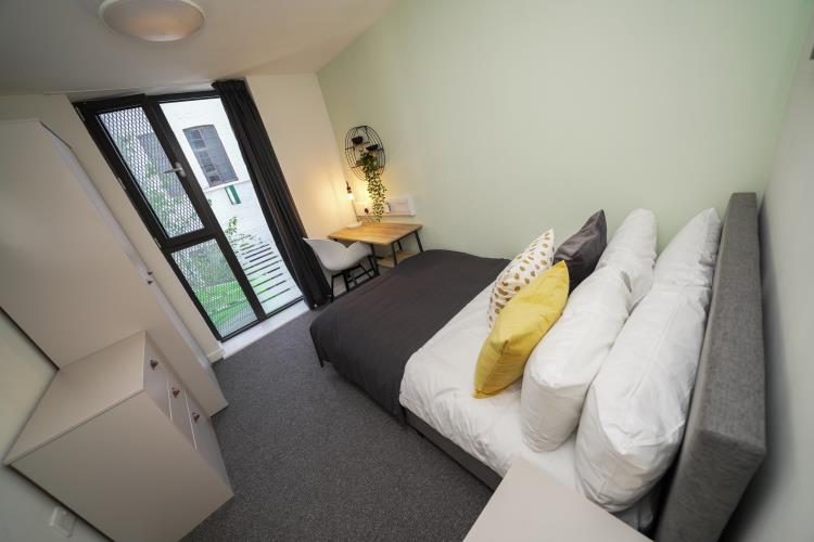 4 Bedroom Apartment, Sellers Wheel<br>108 Arundel Lane, City Centre,  s1 4rf