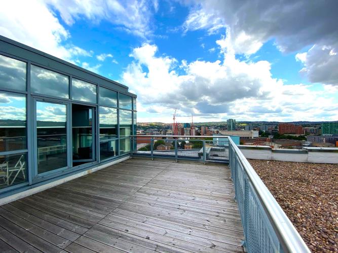 2 Bed Penthouse Apartment - Available August 2025!<br>West One, Fitzwilliam Street, City Centre, Sheffield S1 4JQ
