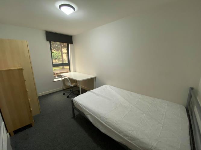 4 Bed Apartment - Available July!<br>West One, Fitzwilliam Street, City Centre, Sheffield S1 4JL