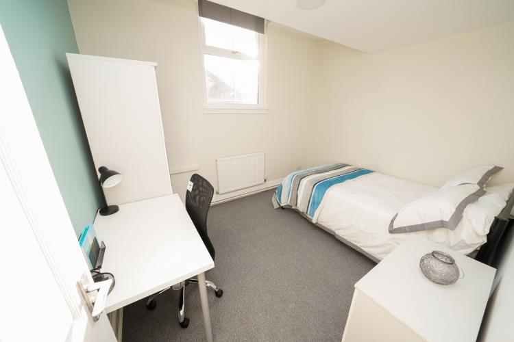 Flat B 212 Broomhall Street - 5 Bed<br>212 Broomhall Street, City Centre, Sheffield S3 7SQ