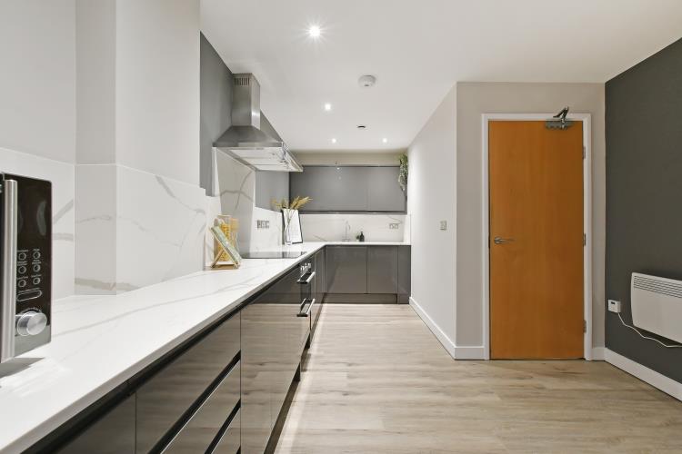 Six Bedroom Renovated Apartment<br>West One, Fitzwilliam Street, City Centre,  S1 4JL