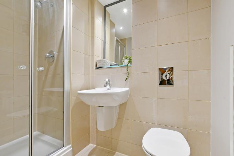 Superb Refurbished Studio Apartment<br>West One, Fitzwilliam Street, City Centre, Sheffield S1 4JB