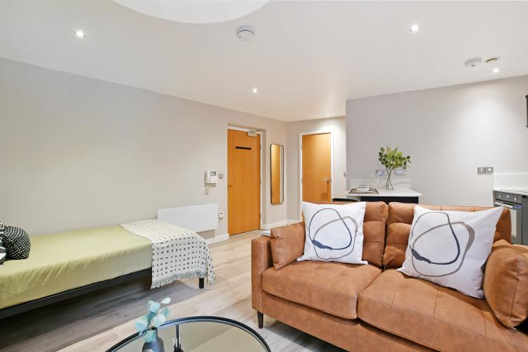 Superb Refurbished Studio Apartment<br>West One, Fitzwilliam Street, City Centre, Sheffield S1 4JB