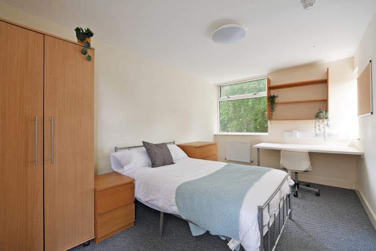 Spacious 3 Bed Apartment<br>9 Broomgrove Road, Sheffield, S10 2LW, Ecclesall Road, Sheffield S10 2LW