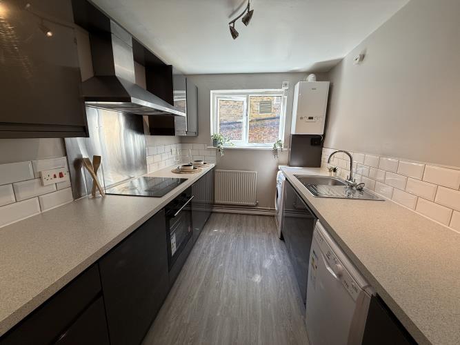 Flat A Tapton House Road<br>Flat A, Tapton House Road, Sheffield, S10, Broomhill, Sheffield S10 5BY